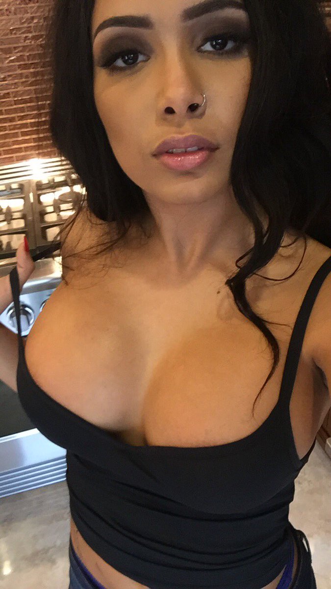 Aaliyah Hadid Snapchat.